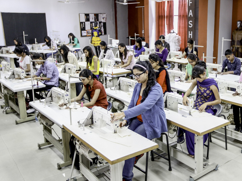 Lovely Professional University Labs(3)
