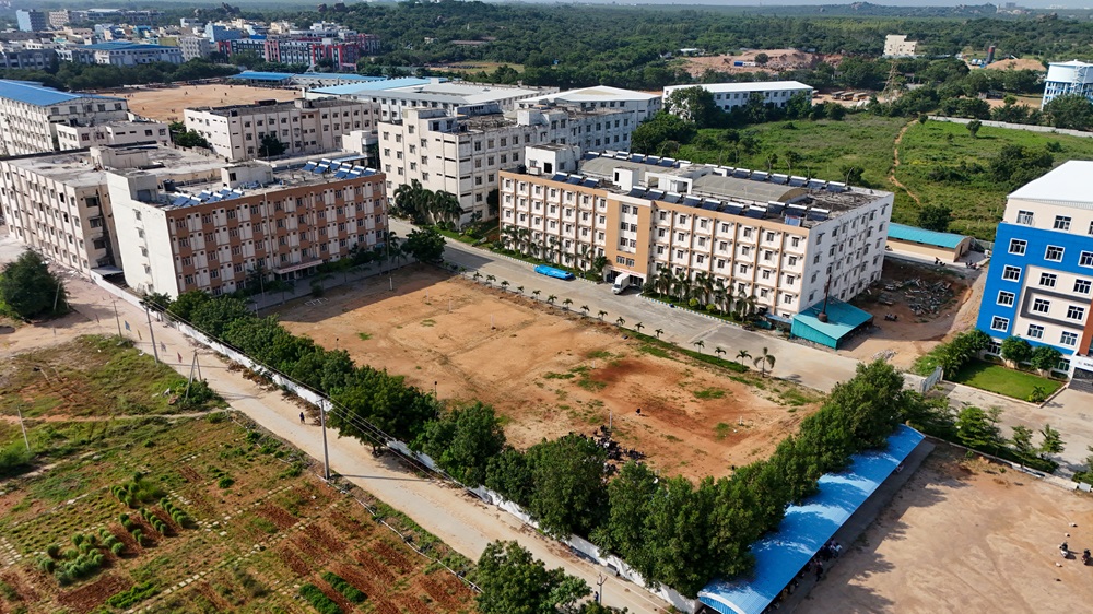 Malla Reddy University Powered by Emversity Campus View(1)