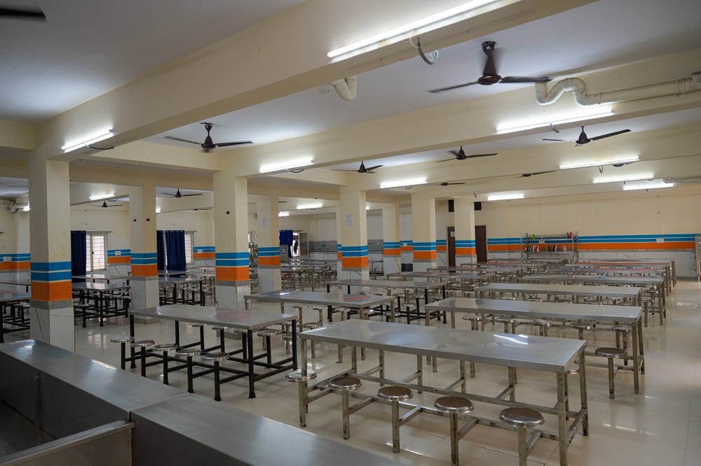 Malla Reddy University Powered by Emversity Cafeteria / Mess