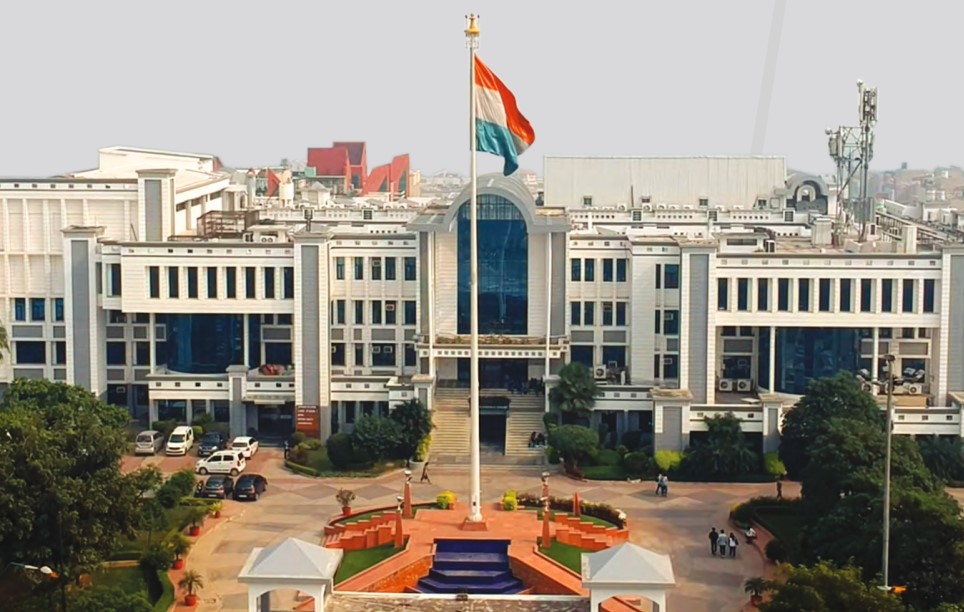 Manav Rachna Centre for Distance and Online Education Campus View(2)