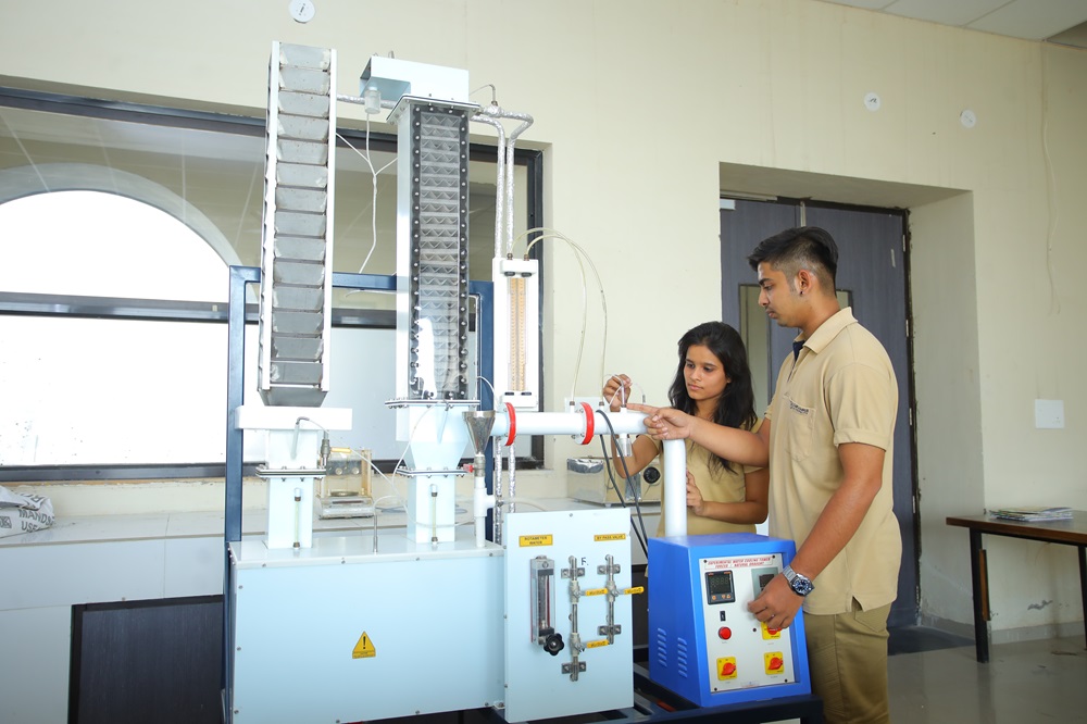 Marwadi University Powered by Emversity Labs(1)