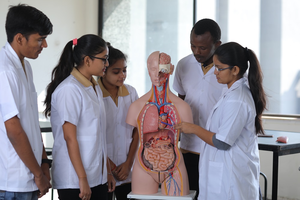 Marwadi University Powered by Emversity Labs(3)