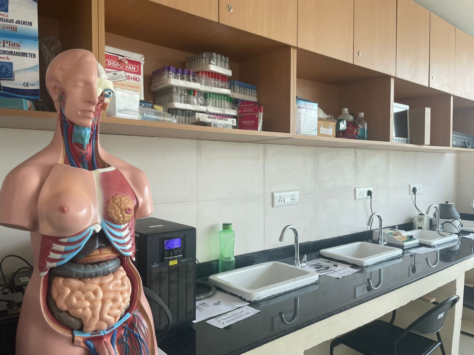 Max Institute of Allied & Paramedical Education, Rohini Campus Building(4)