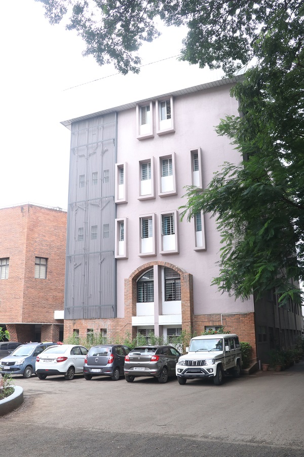 MES Senior College,Pune Campus Building