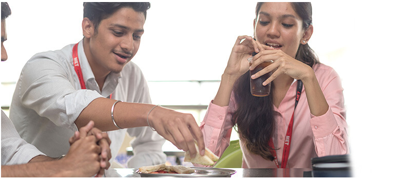 MET Institute of International Studies Cafeteria / Mess