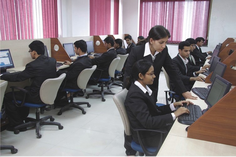 MET Institute of Software Development and Research Labs