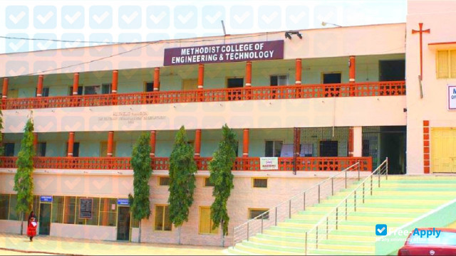 Methodist College Campus Building(2)