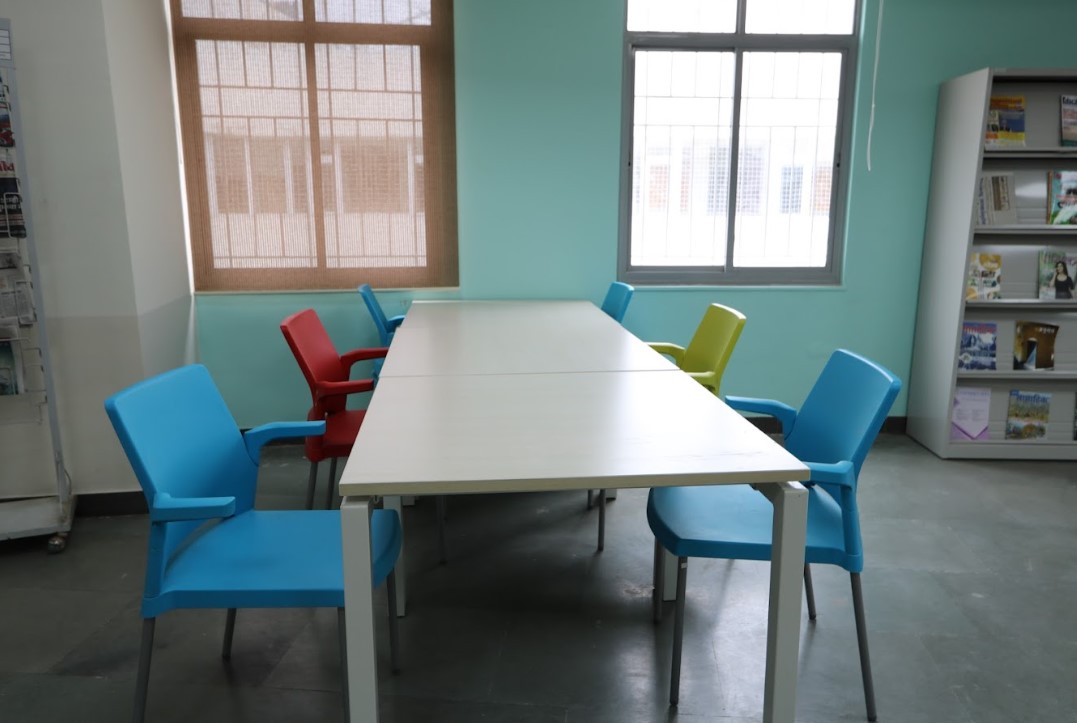 MKSSS's K B Joshi Institute of IT Library