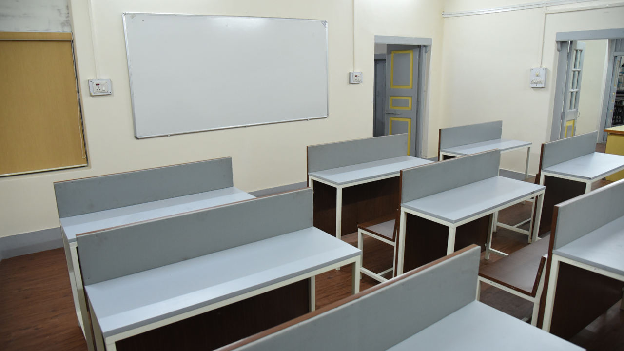 MKSSS School of Fashion Technology, Nagpur Classroom(2)