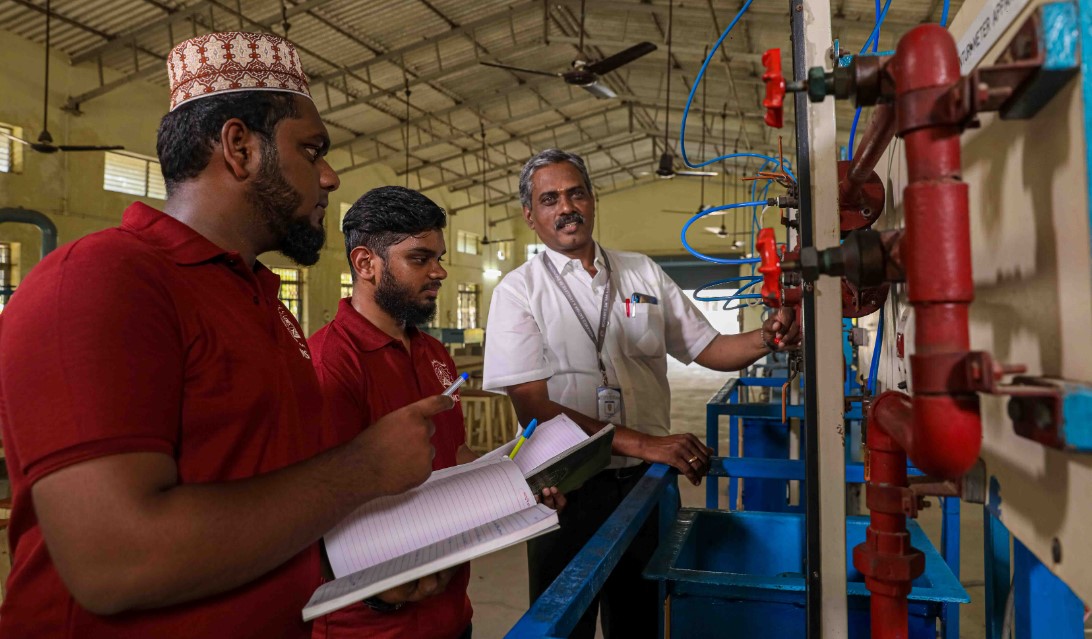 Mohamed Sathak A J College of Engineering Others(3)