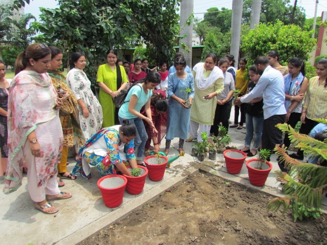 Montgomery Guru Nanak College of Education Others(4)