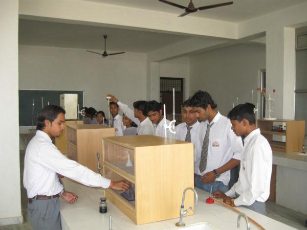 Neelam College of Engineering and Technology Labs