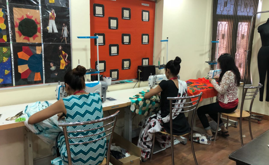 Neewara College of Design Labs(3)