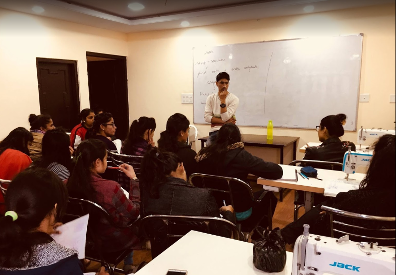 Neewara College of Design Classroom(1)