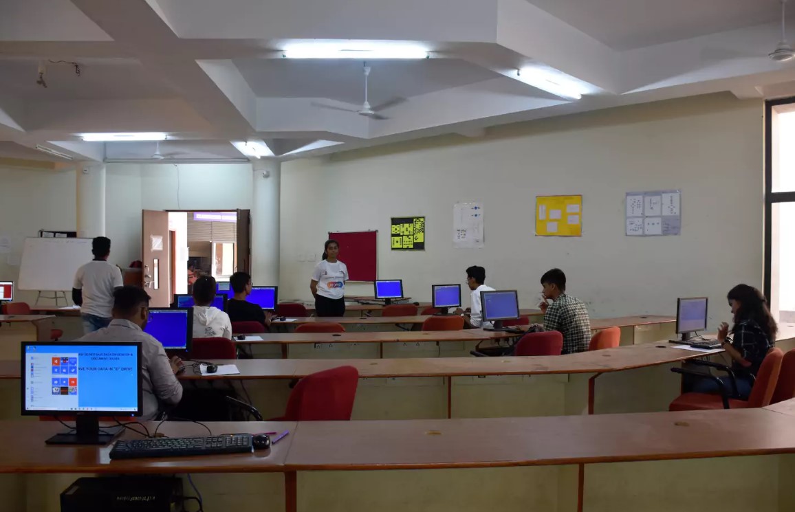 Neotechical Campus Labs(2)