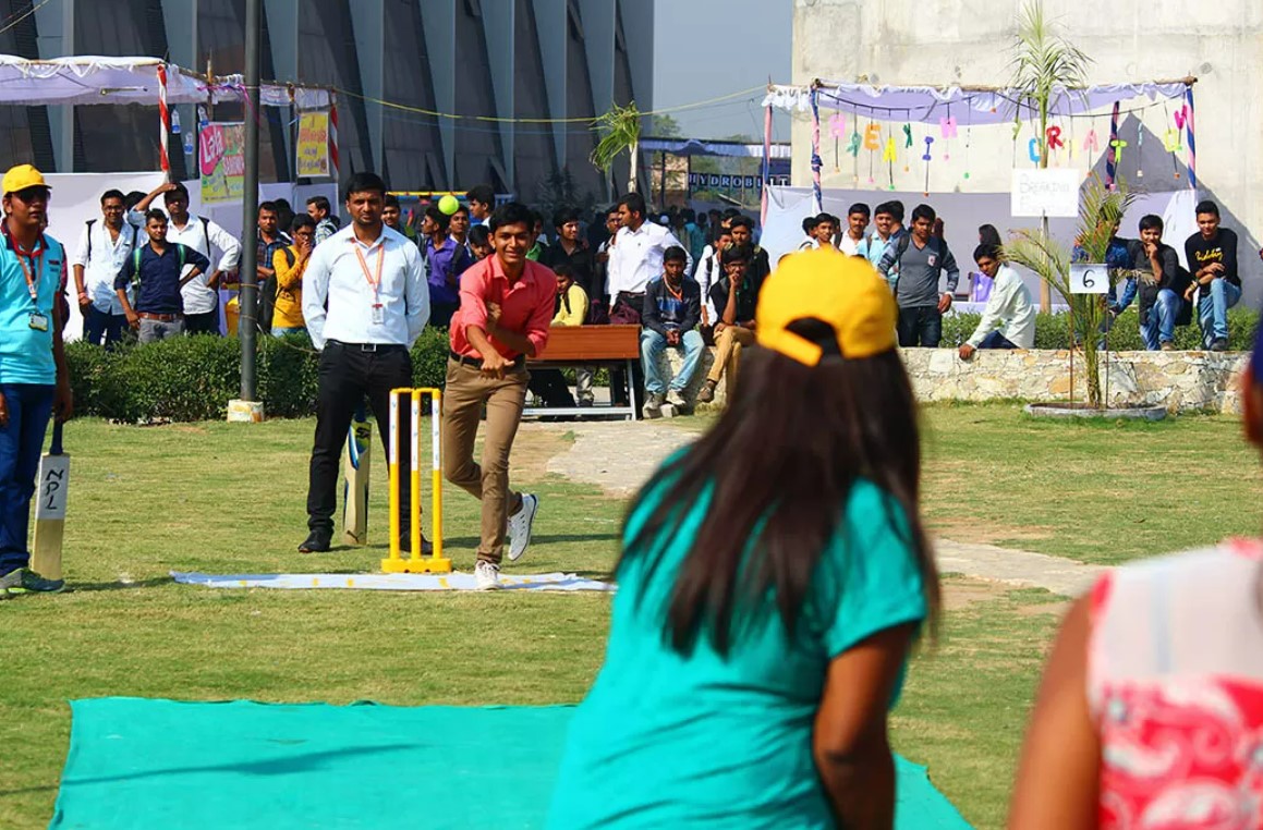 Neotechical Campus Sports Facility(2)