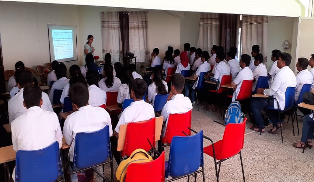 Oasis College of Science and Management Classroom(2)