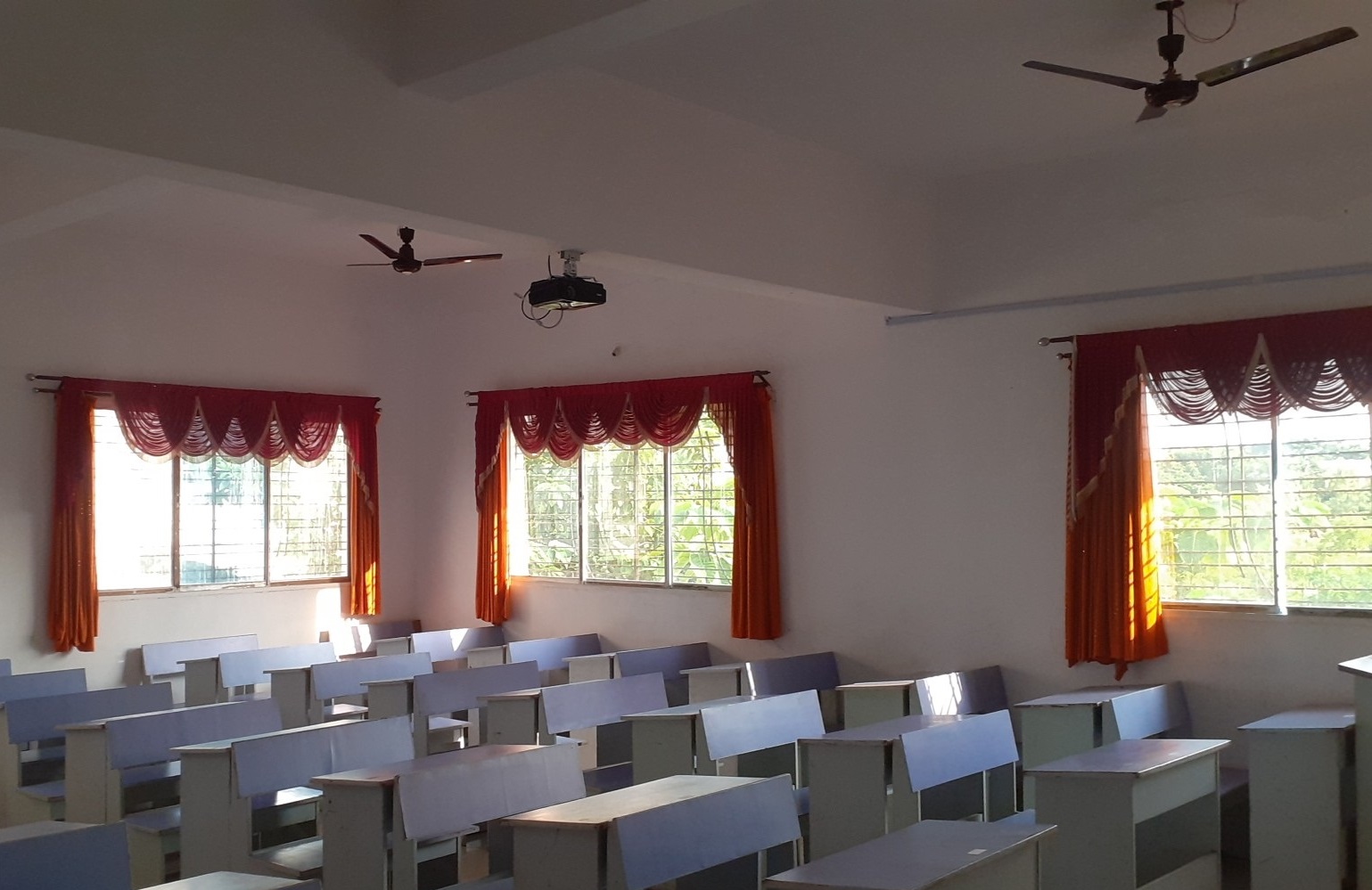 PR Pote Patil College of Engineering and Management Classroom(1)