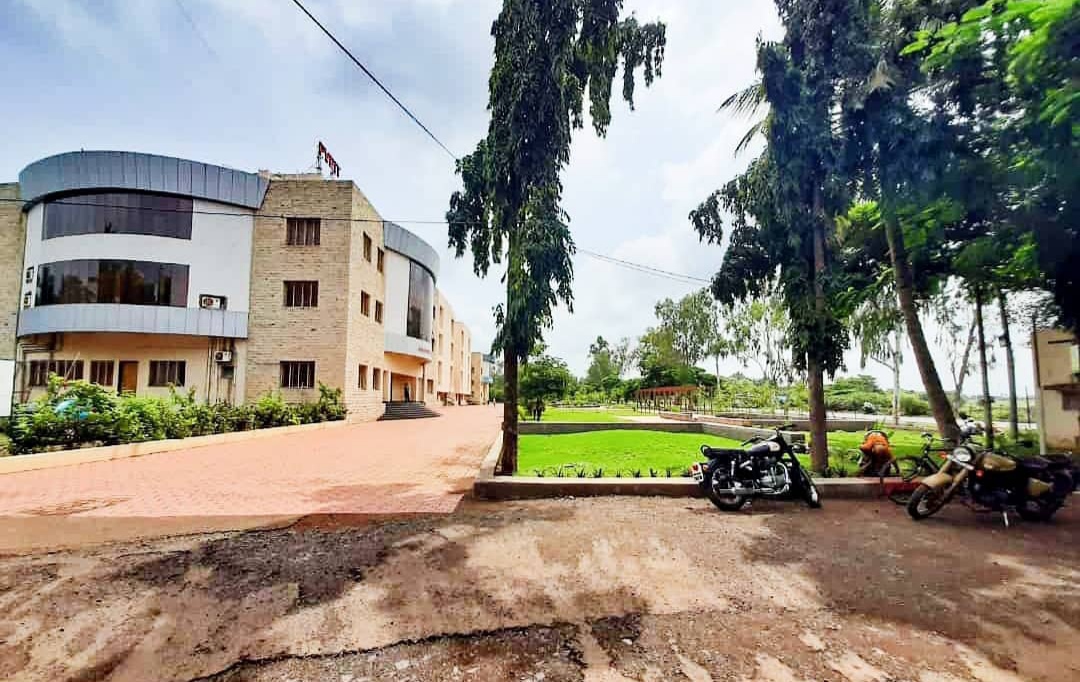 Padmabhooshan Vasantraodada Patil Institute of Technology, Budhgaon Campus Building(2)