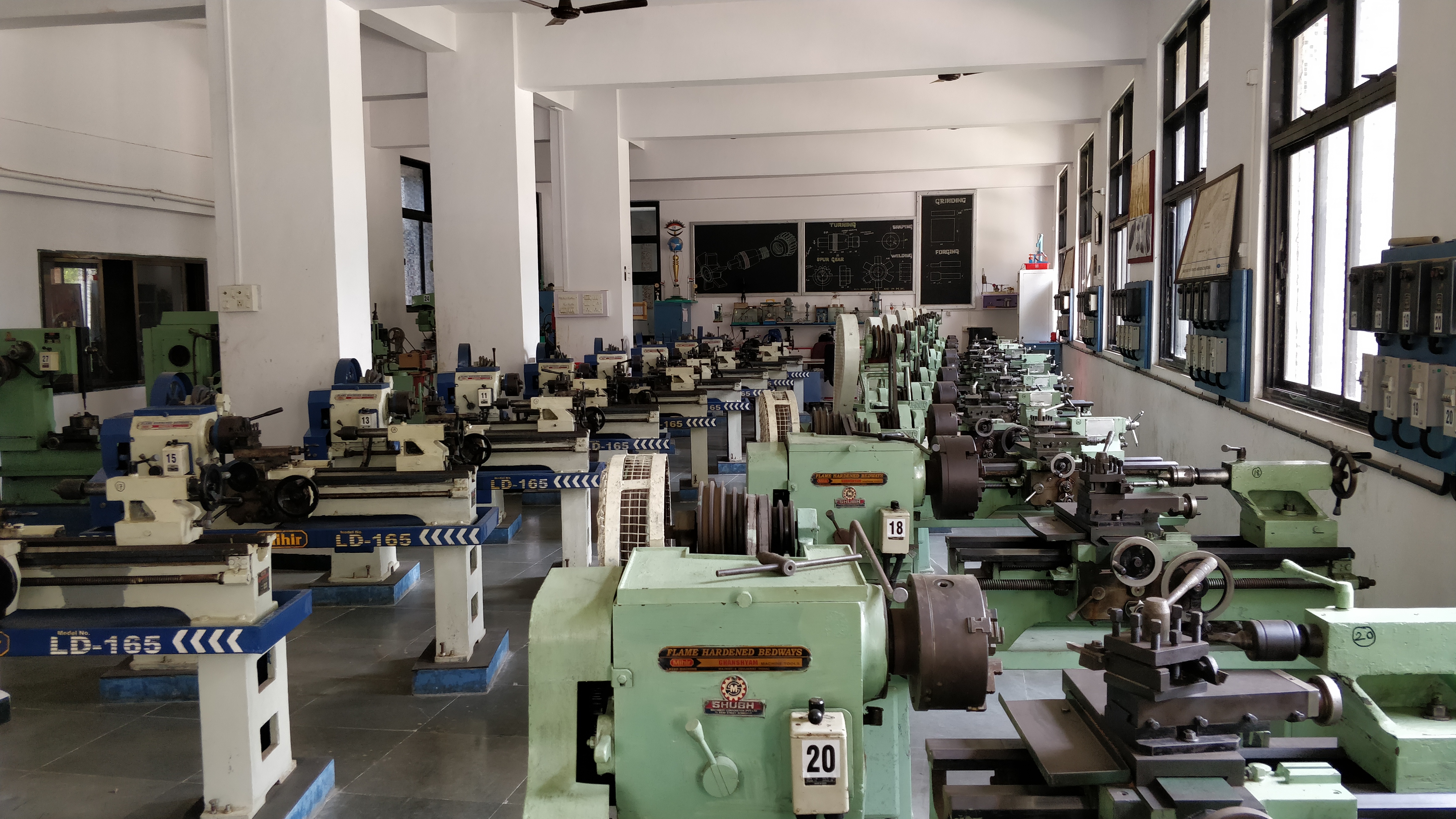 Pillai College of Engineering Labs(4)