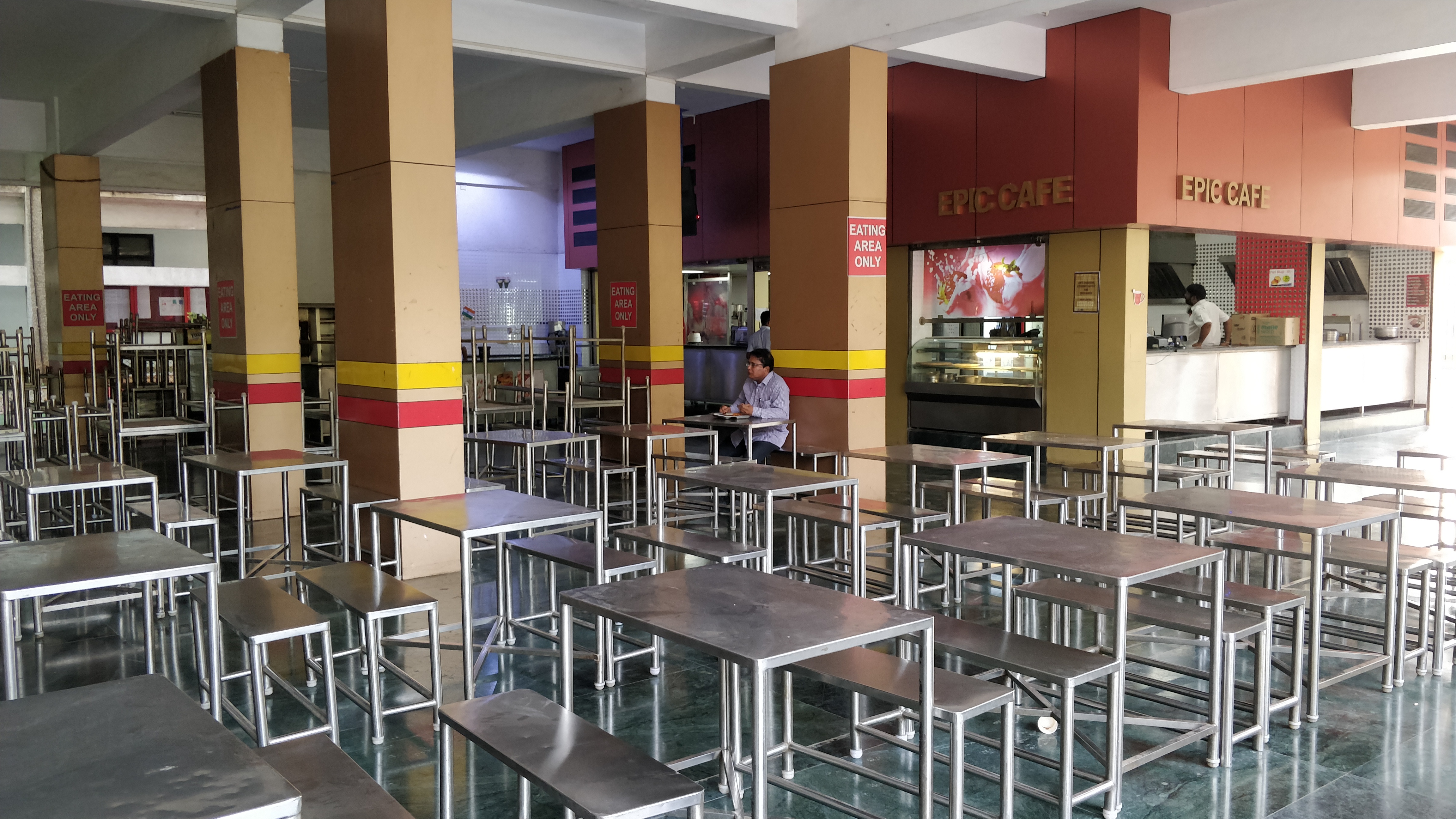 Pillai College of Engineering Cafeteria / Mess