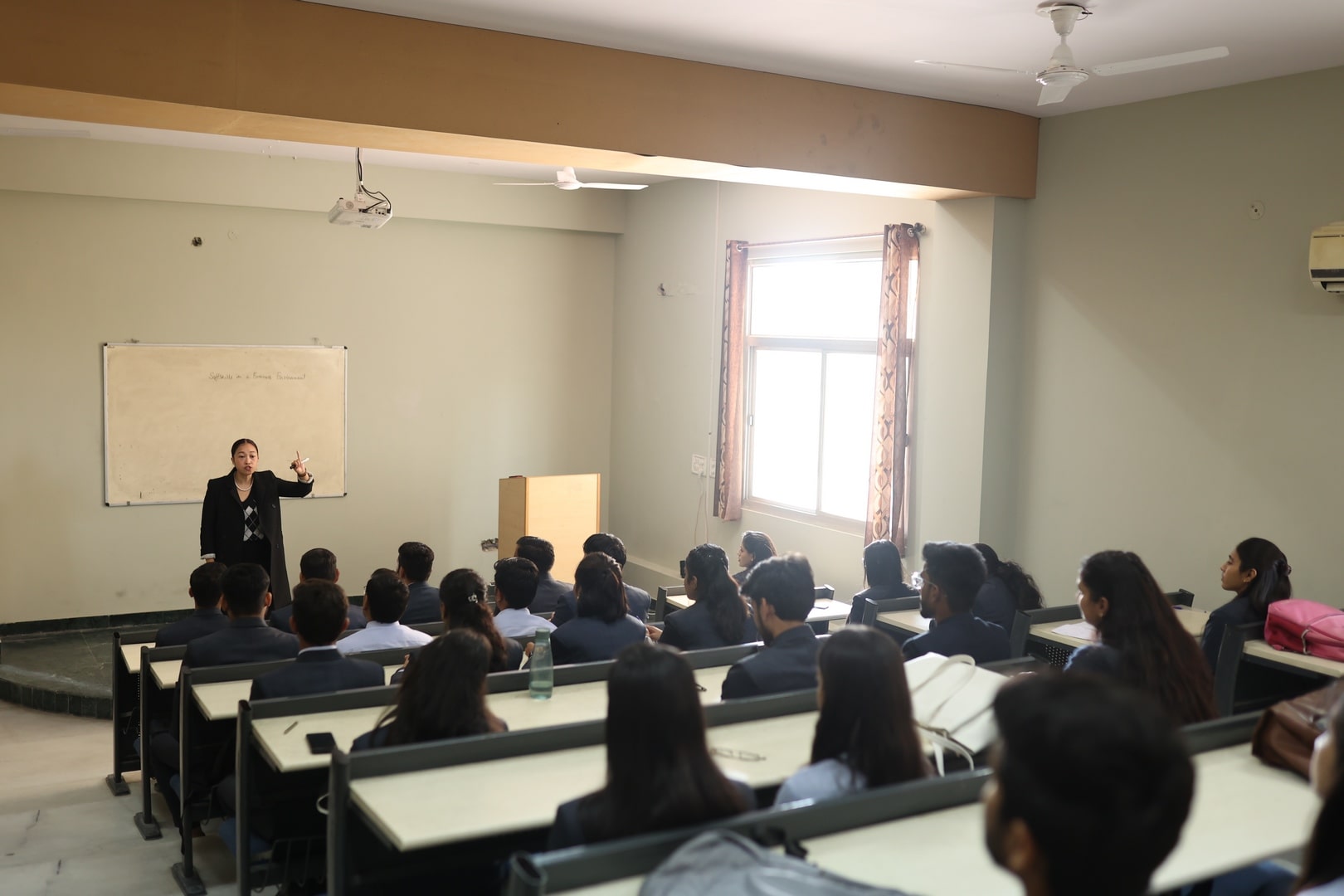Poddar Business School Classroom(1)