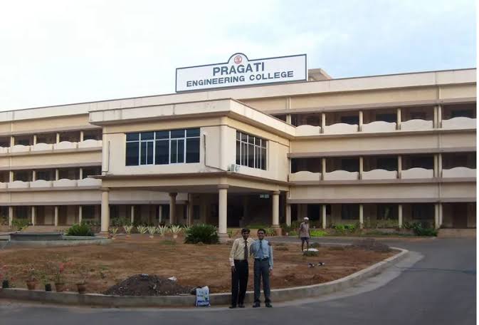 Pragati Engineering College Campus Building(2)