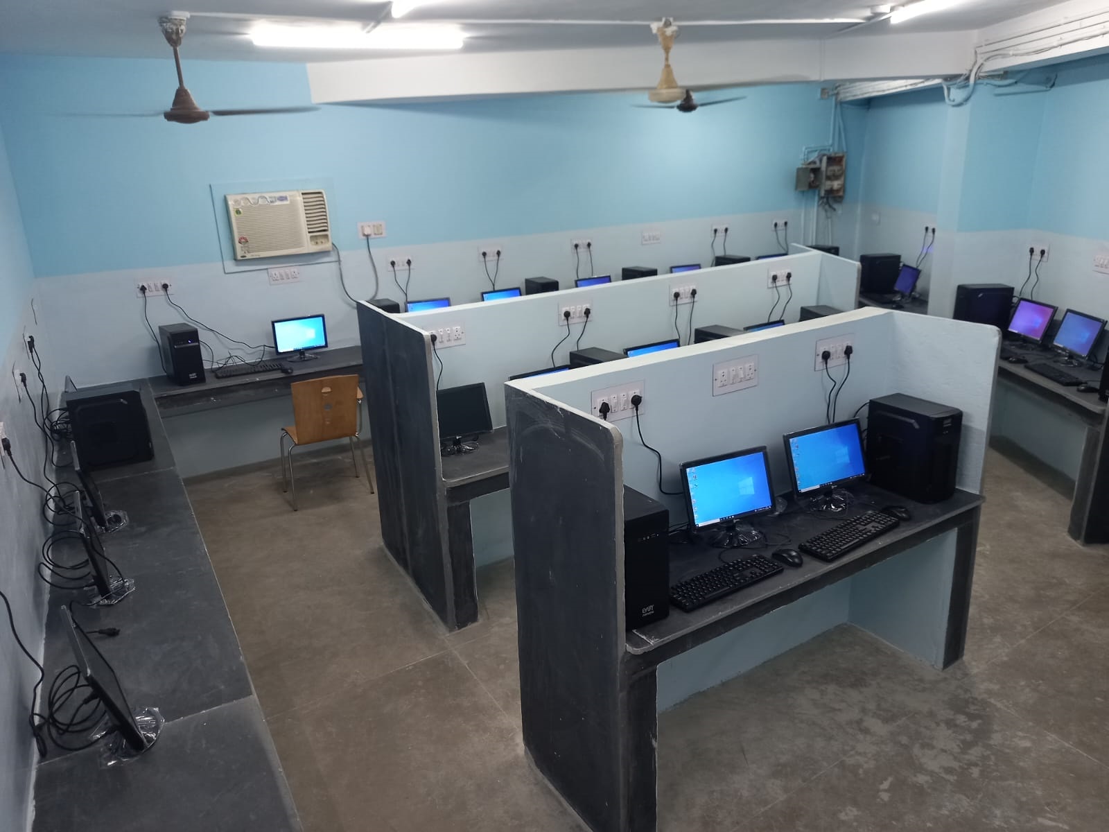 PITM College Labs(2)