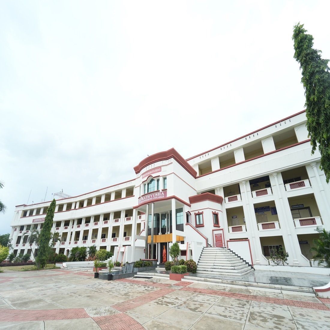 Prathyusha Engineering College Campus Building(2)