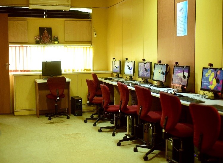 Prin. N.G. Naralkar Institute of Career Development and Research Library(1)
