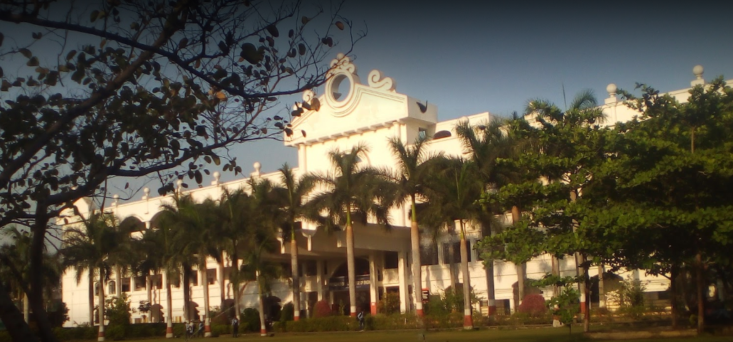 Priyadarshini J.L. College of Engineering Campus View