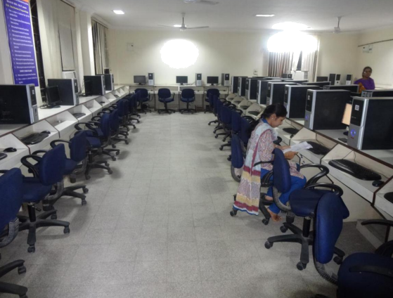 Priyadarshini J.L. College of Engineering Labs