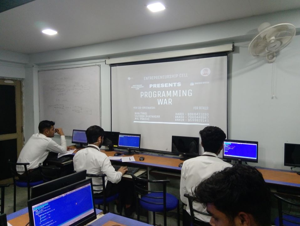 Deen Dayal Upadhyay Management College Labs(4)