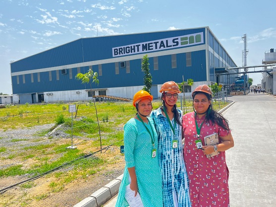 RA Podar Institute of Management Industrial Visit