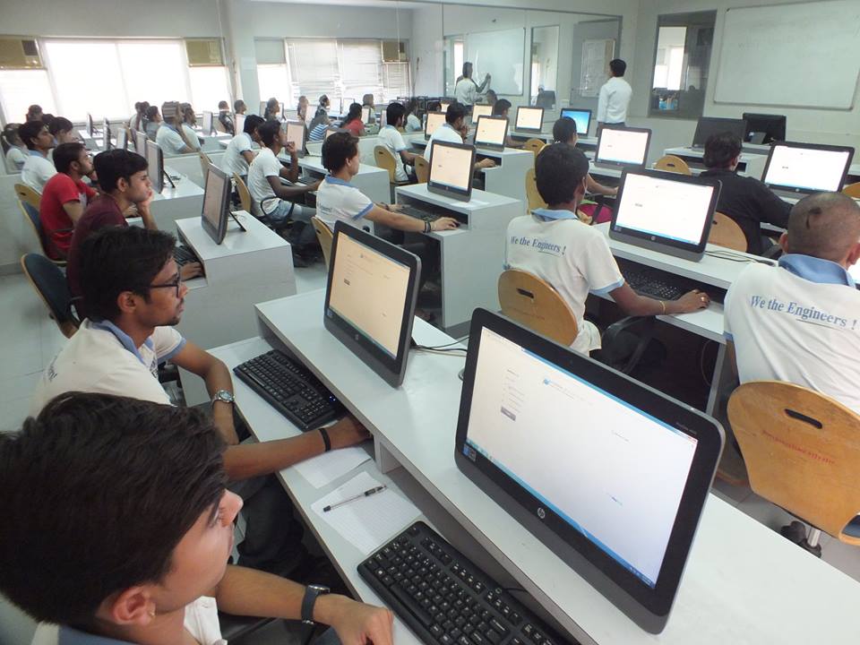 RC Patel College of Engineering Shirpur Labs(1)