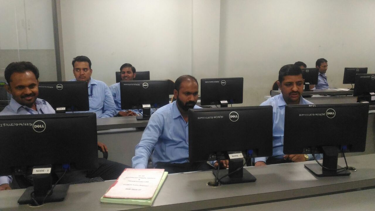 RC Patel College of Engineering Shirpur Labs(2)