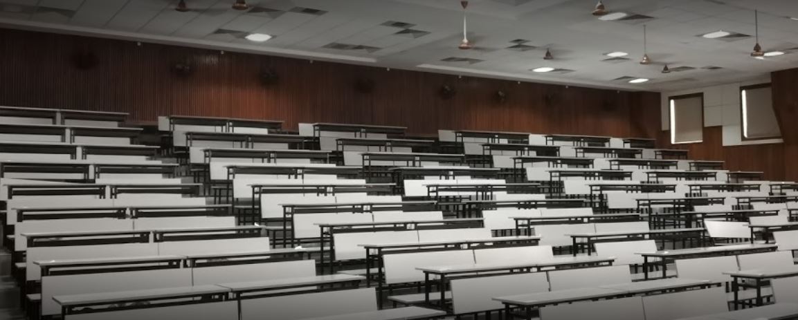 R G Kar Medical College Classroom