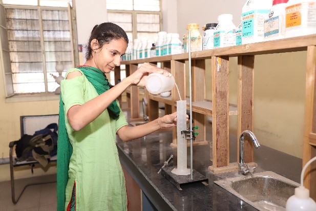 Rajasthan Swayat Shasan P.G. Mahavidyalaya Labs(2)