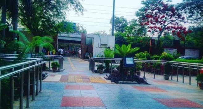 Rajdhani College Campus View(2)