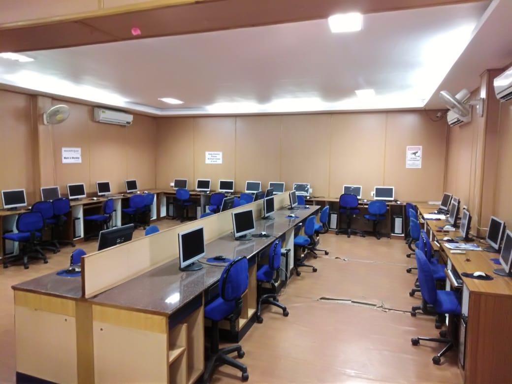 Sahajpath College of Pharmacy Labs(1)