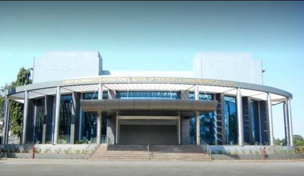 Sardar Vallabhbhai Patel College Main Building