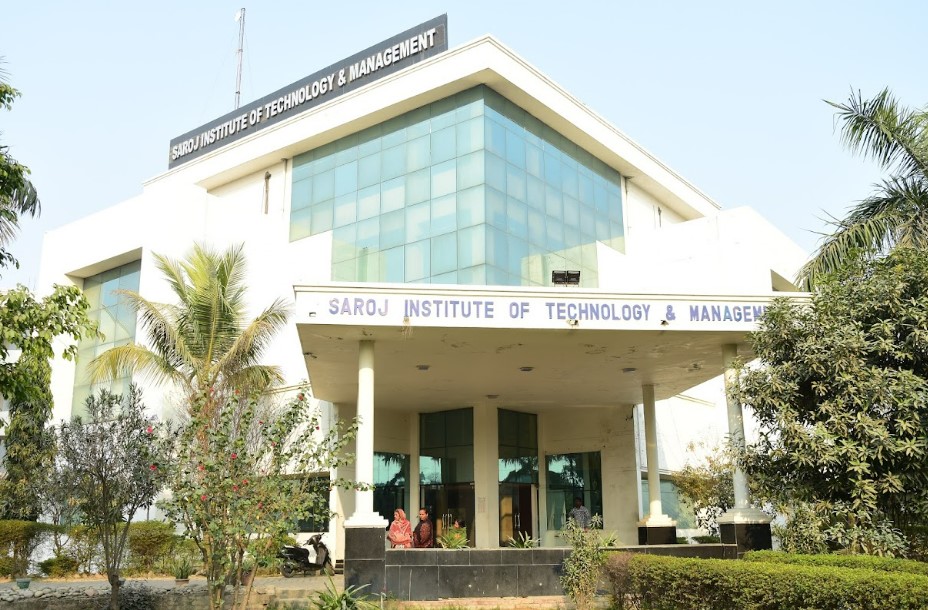 Saroj Institute of Technology and Management Campus Building(3)