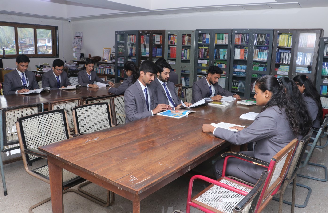 Sasmira's Business School Reading Room