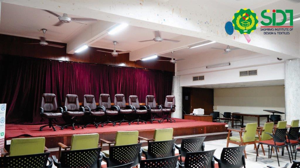 SASMIRA's Institute of Design and Textiles Auditorium(3)