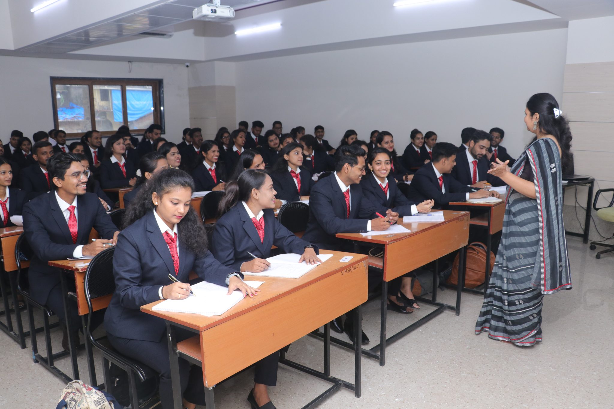 Sasmiras Institute of Management Studies and Research Classroom(2)