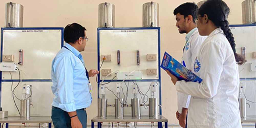 Saveetha Engineering College Labs