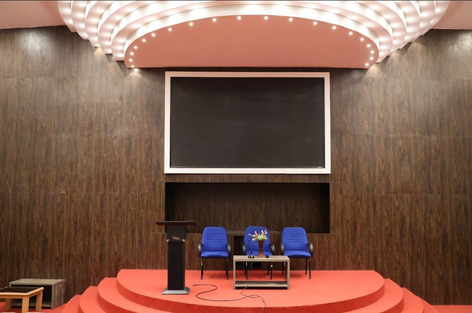 Saveetha Engineering College Auditorium(7)
