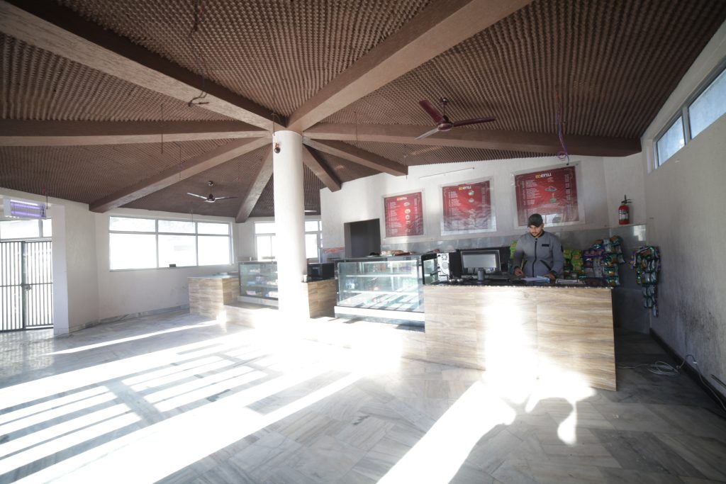 Shivalik Institute of Professional Studies Cafeteria / Mess(1)
