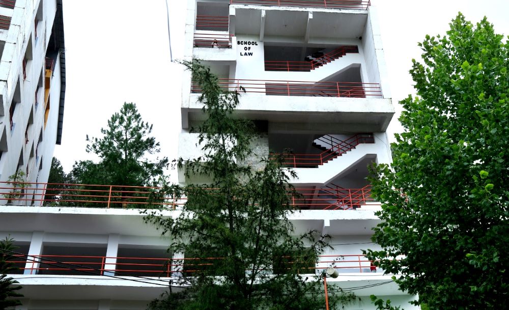 Shoolini University Academic Block