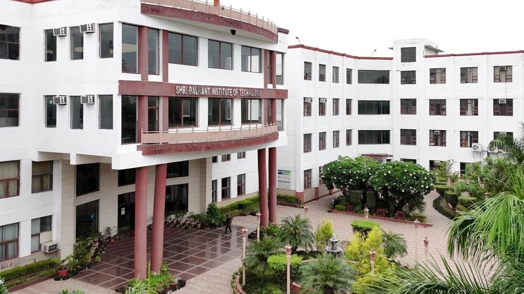 Shri Balwant Institute of Technology Campus Building(3)
